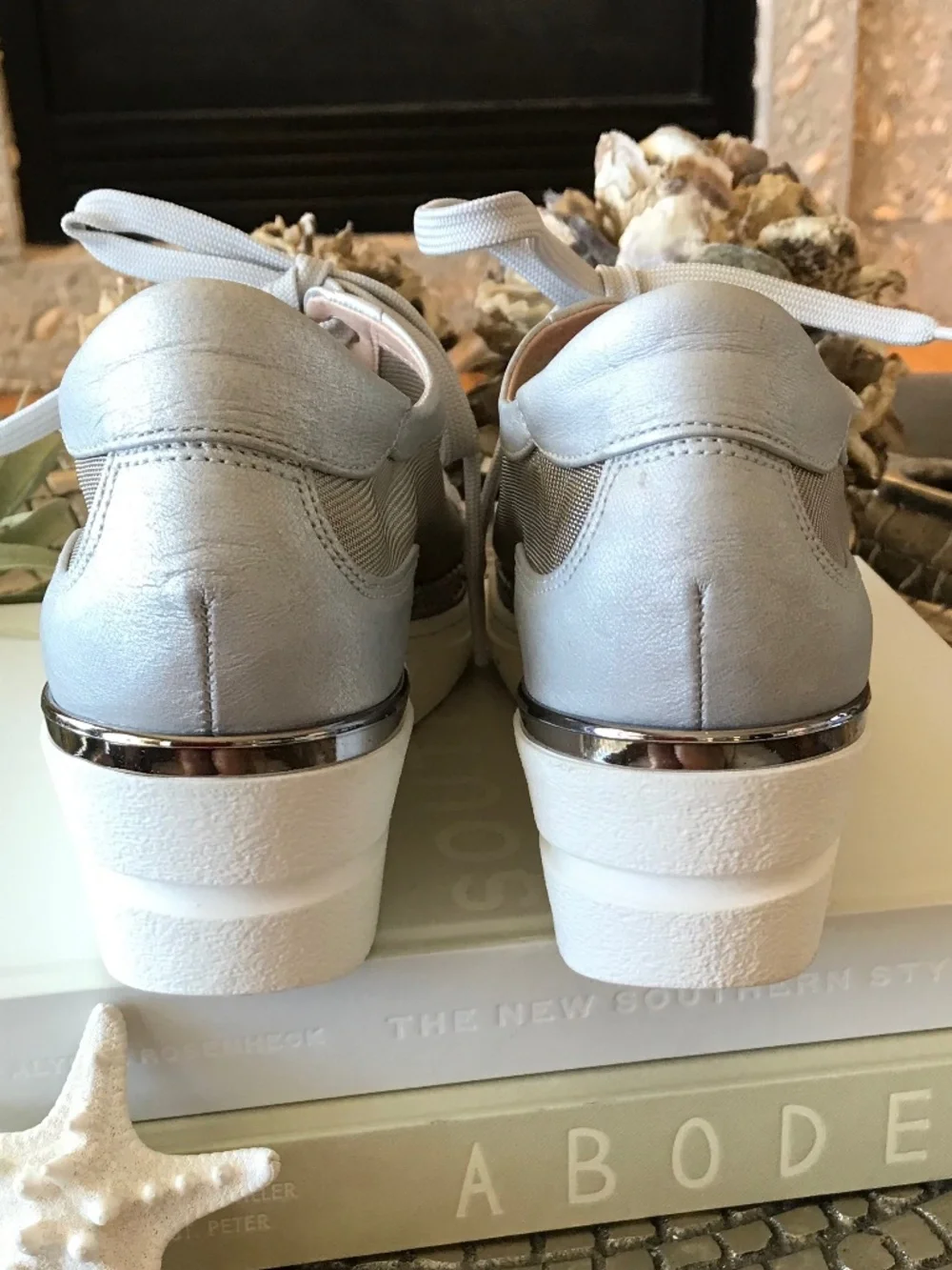 🆕 SOFTWAVES SILVER LEATHER MESH WEDGE PLATFORM SNEAKERS
